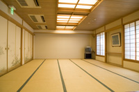 �j�j�q�z�e�����ڍ�