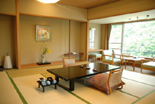 �֒�M�C���� �z�e���؂̓��@����