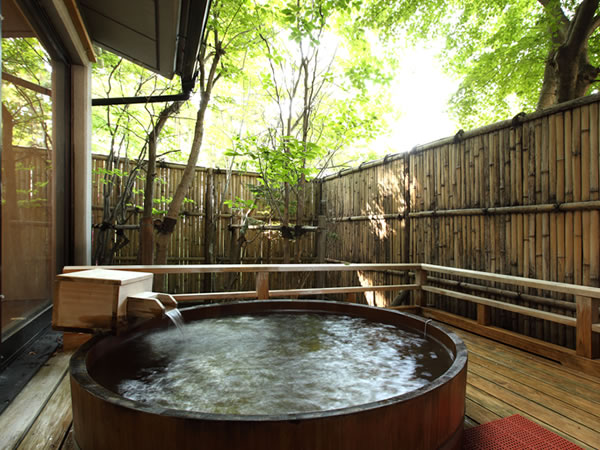 伊香保温泉 如心の里 ひびき野 特室露天風呂