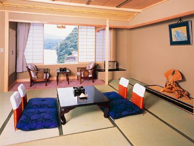 �V������ԉ��� ���ʂ̓� ����ف@�q��