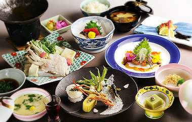 �ɍ��ۉ��� ��낱�т̏h�@�����